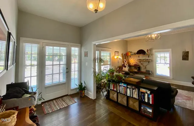 $2,600 | 101 South Briggs Avenue, Durham, NC 27703