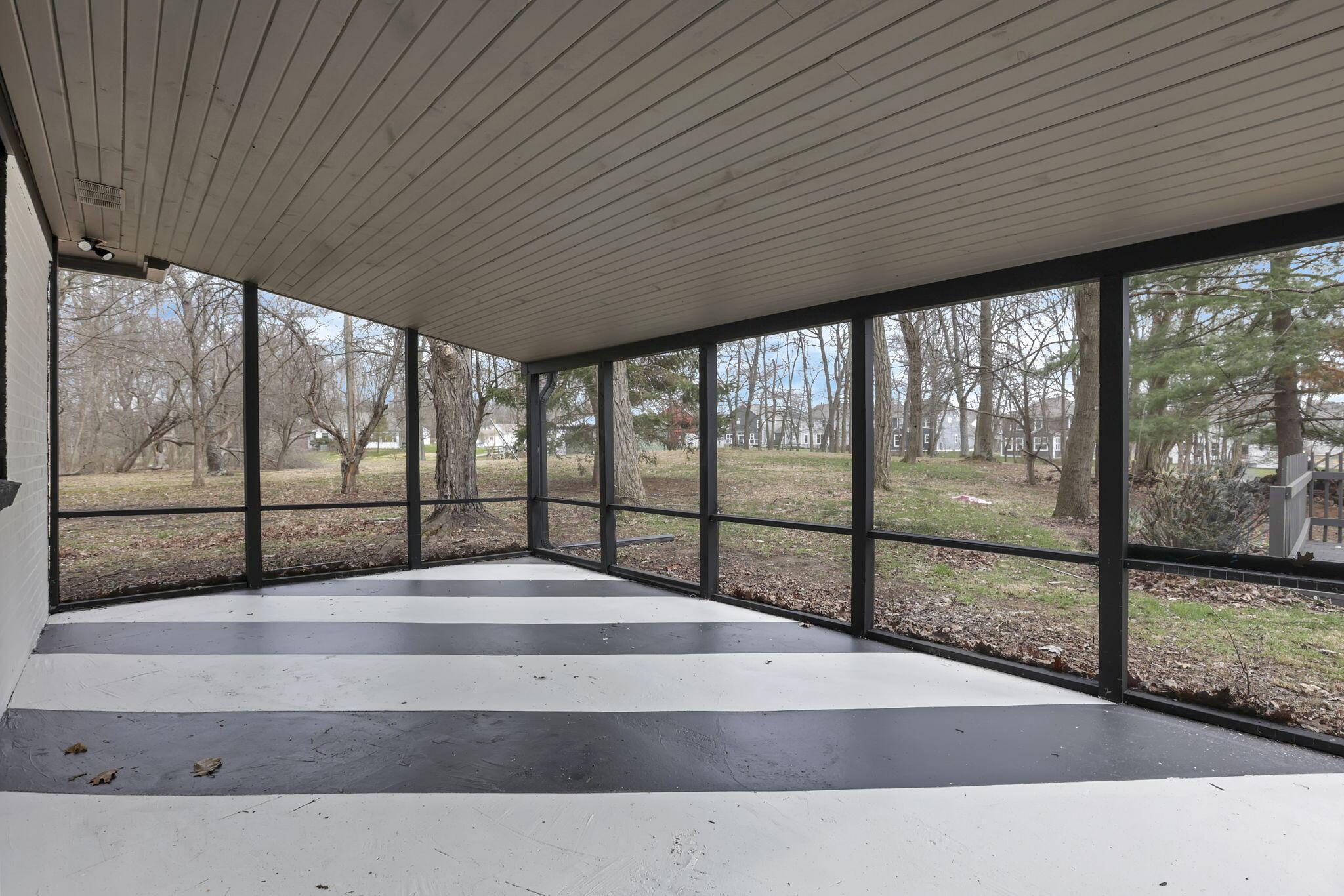 5289 Hazelton-Etna Road Southwest Pataskala, OH 43062 - Photo 14 of 67 Screen room off of the family room