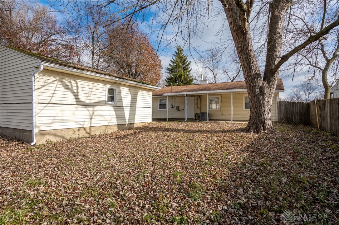 4053 Klepinger Road Dayton, OH 45416 - Photo 20 of 20 Backyard view