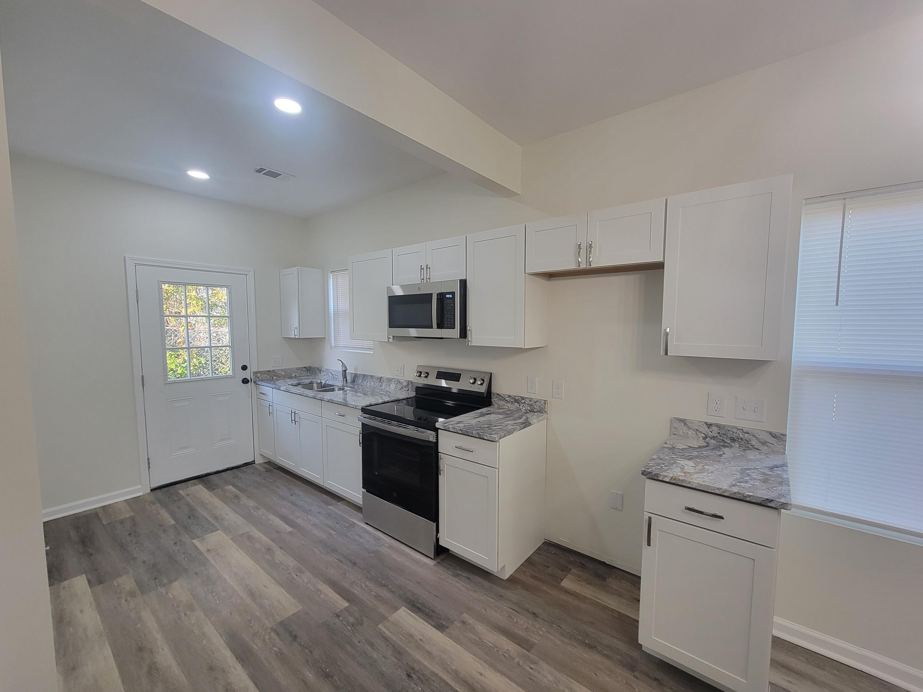 2122 Circular Drive, Unit B Augusta, GA 30906 - Photo 6 of 15 20260217_162544
