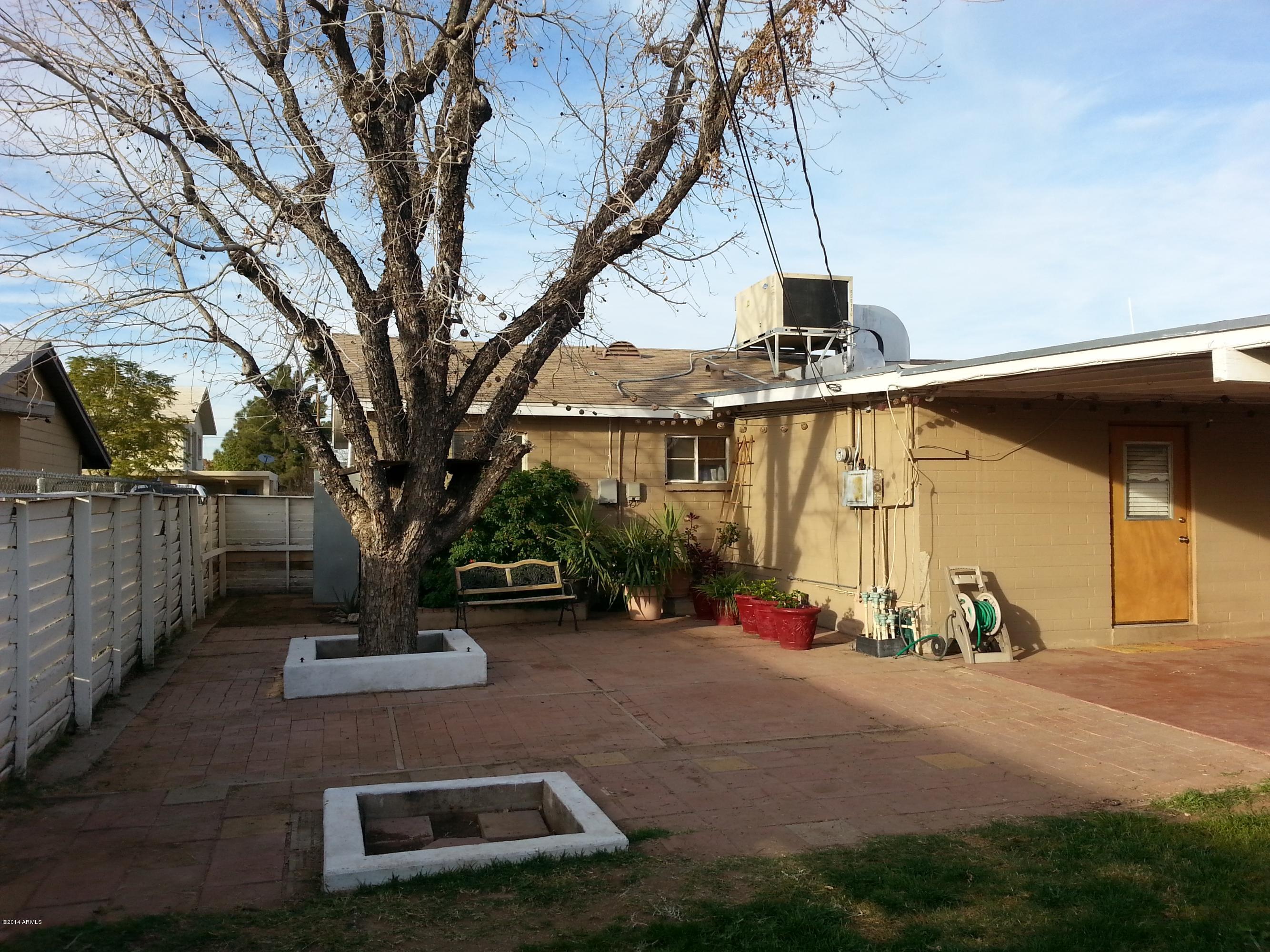 3337 East Granada Road Phoenix, AZ 85008 - Photo 21 of 22 a view of outdoor space and yard