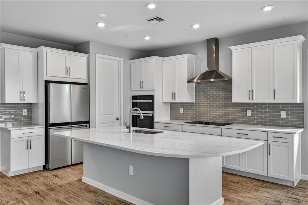 4646 Arboretum Circle, Unit 201 Naples, FL 34112 - Photo 9 of 26 Kitchen