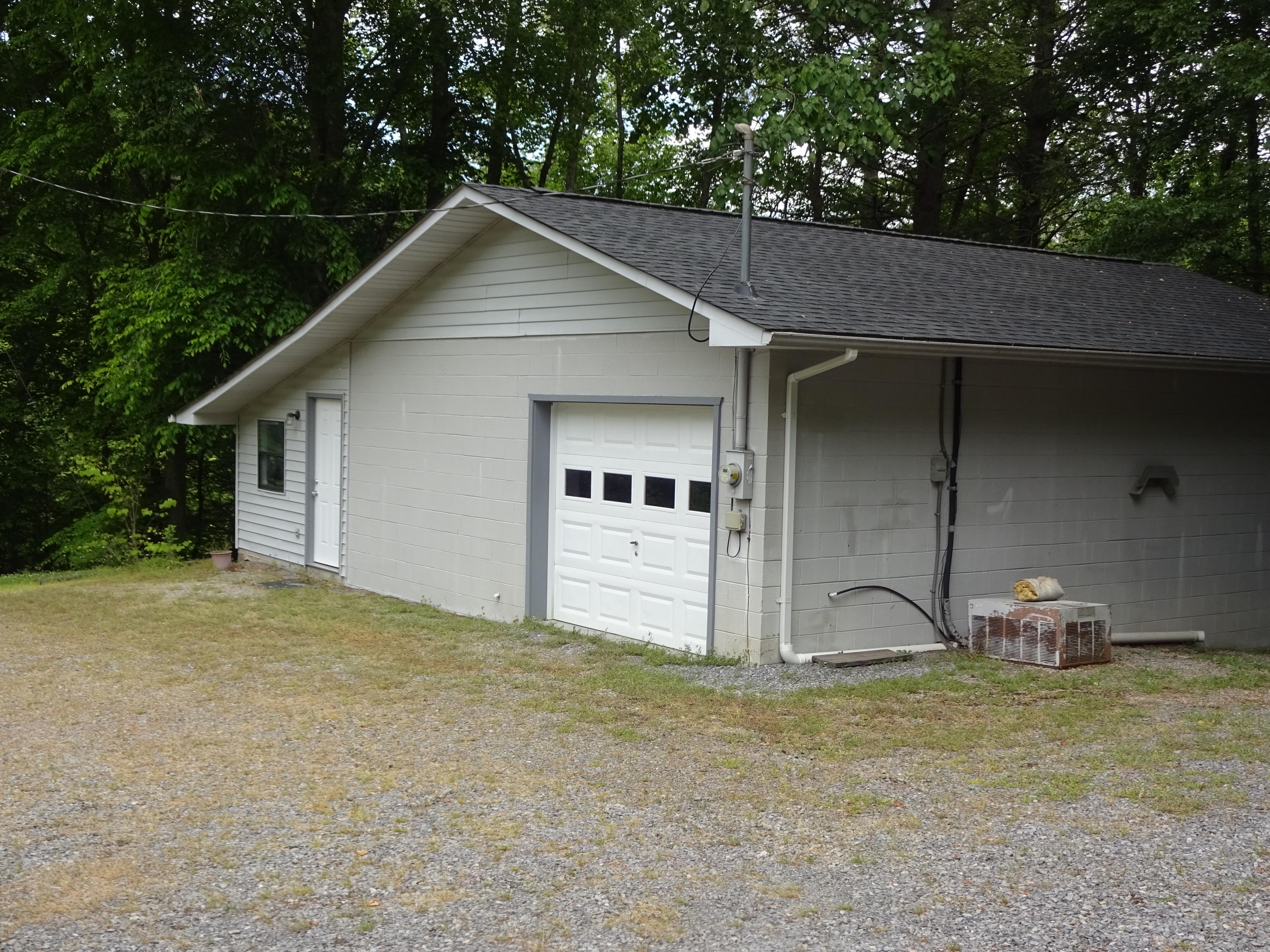 5718 Henry Town Road Sevierville, TN 37876 - Photo 6 of 30 DSC05883