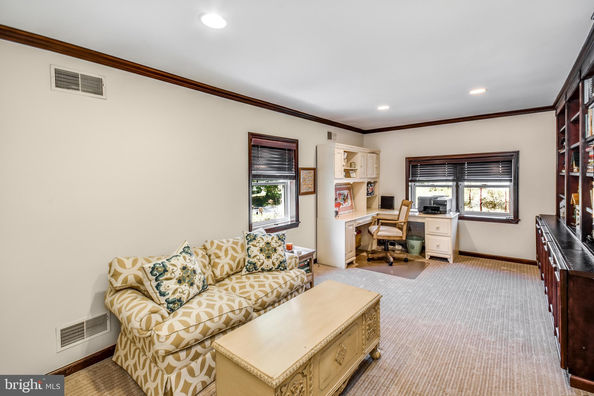 1615 Lark Lane Villanova, PA 19085 - Photo 8 of 25 Office
