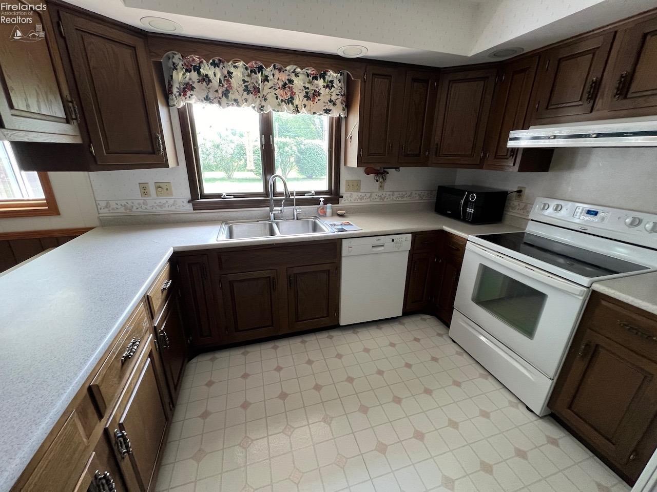 1231 Buchman Road Fremont, OH 43420 - Photo 23 of 50 Gallery Image 23