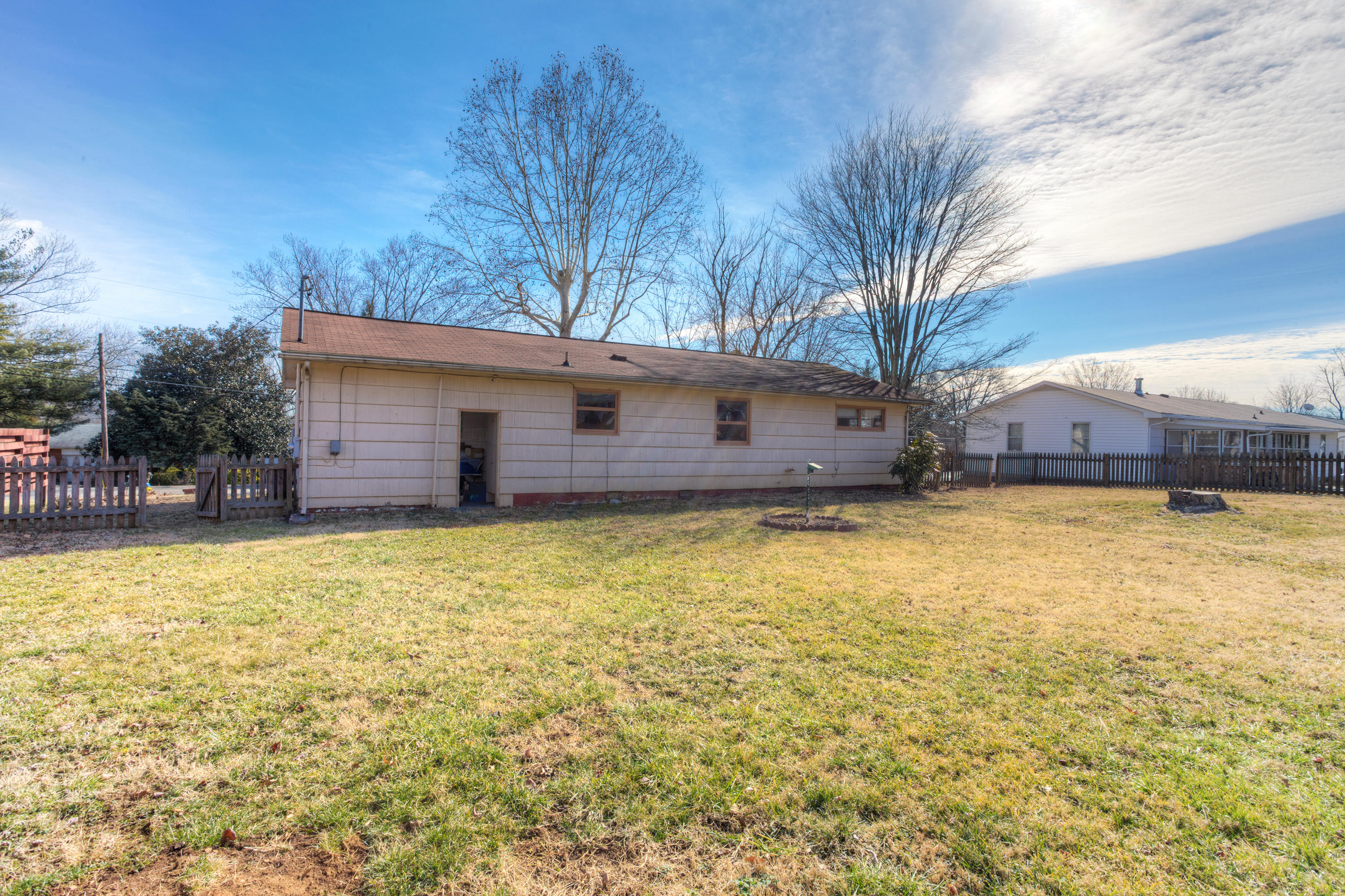 5401 Bluefield Road Knoxville, TN 37921 - Photo 18 of 20 Exterior_002