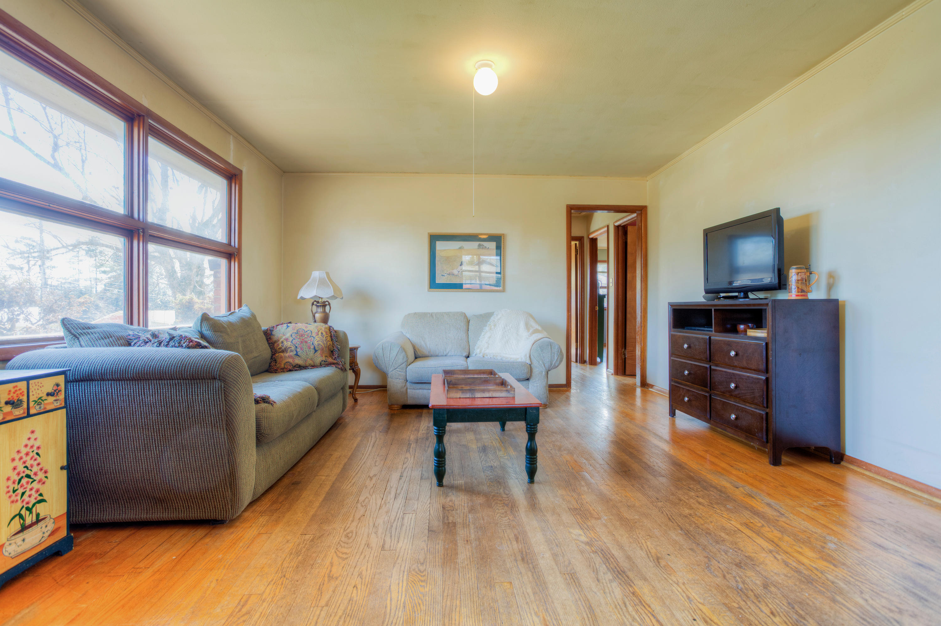 5401 Bluefield Road Knoxville, TN 37921 - Photo 3 of 20 Living Room_001