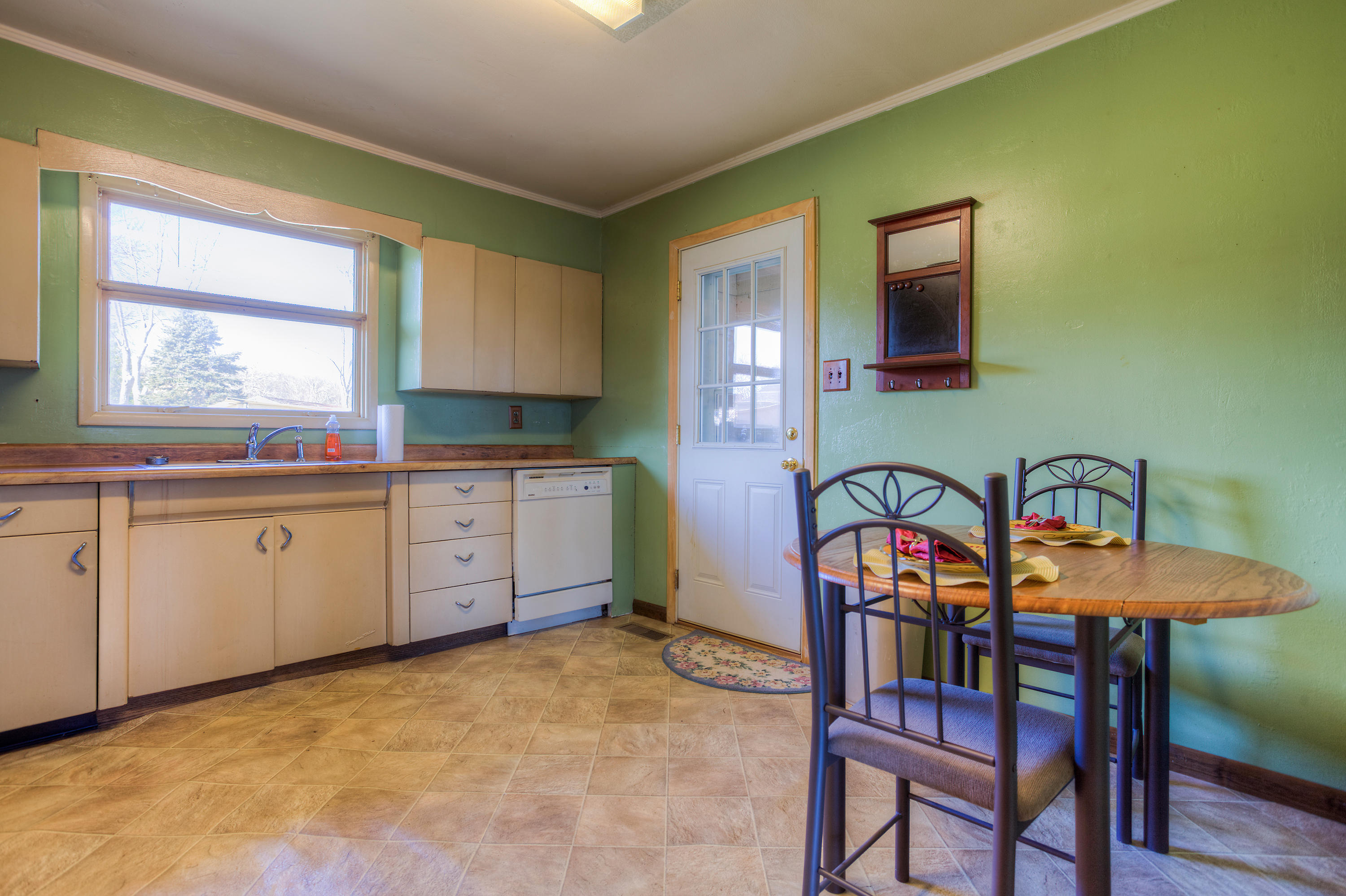 5401 Bluefield Road Knoxville, TN 37921 - Photo 7 of 20 Kitchen_003