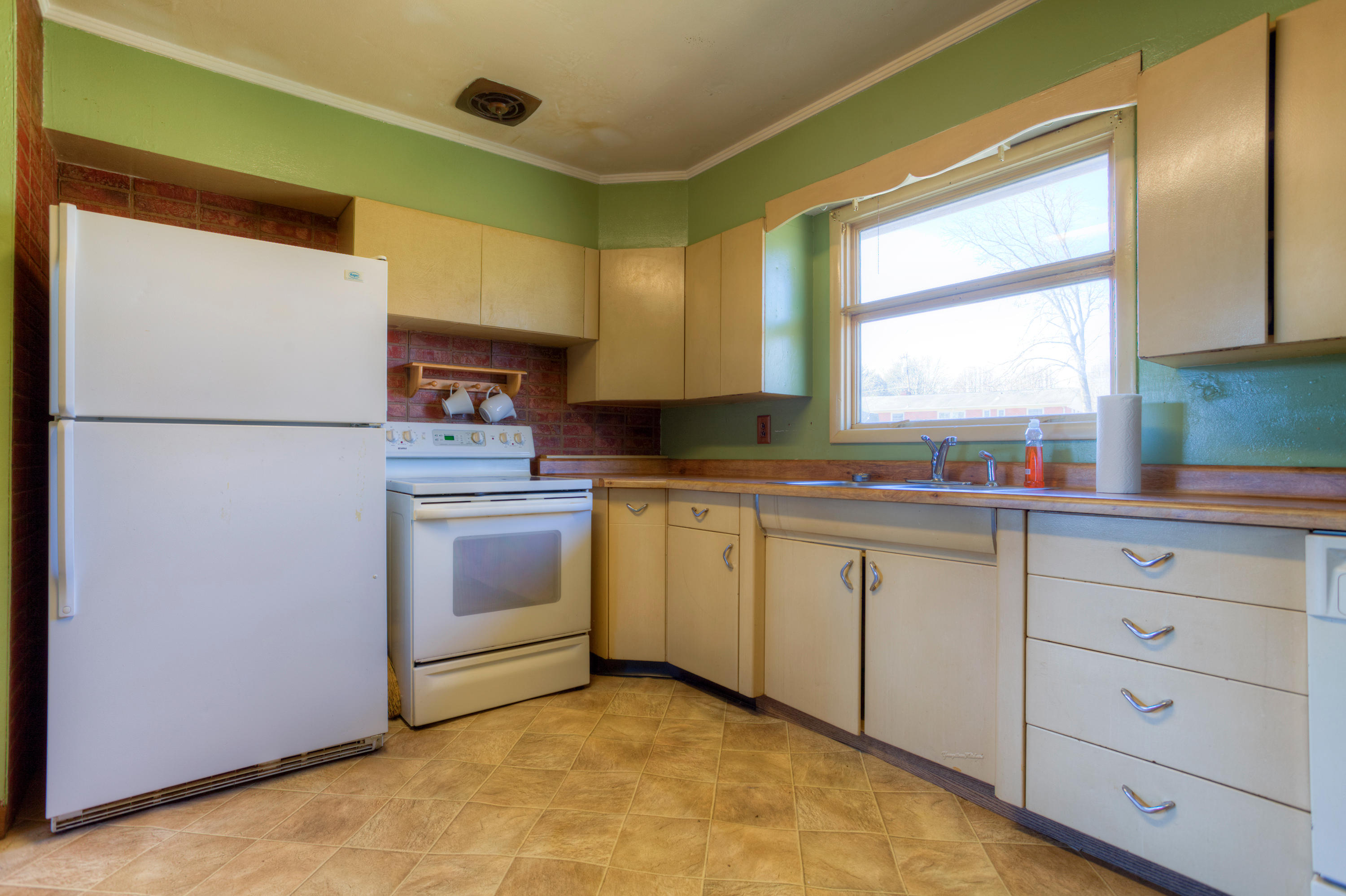 5401 Bluefield Road Knoxville, TN 37921 - Photo 8 of 20 Kitchen_002