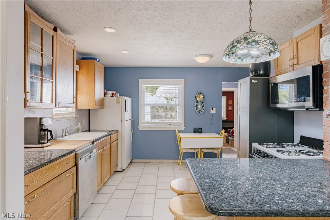 5363 Summit Road Cleveland, OH 44124 - Photo 7 of 25