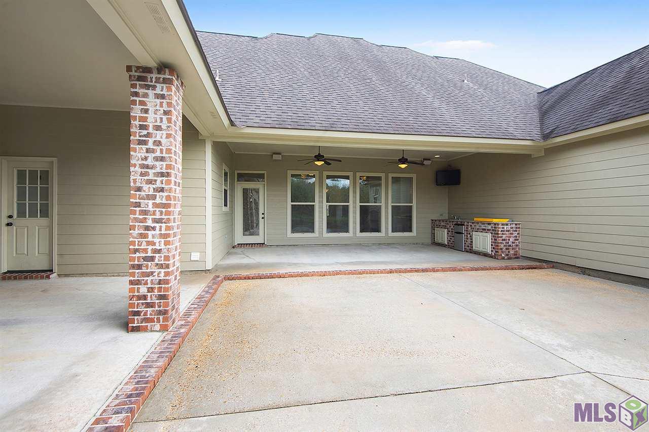10483 Buddy Gore Road Gonzales, LA 70737 - Photo 17 of 21 Back patio with outdoor kitchen
