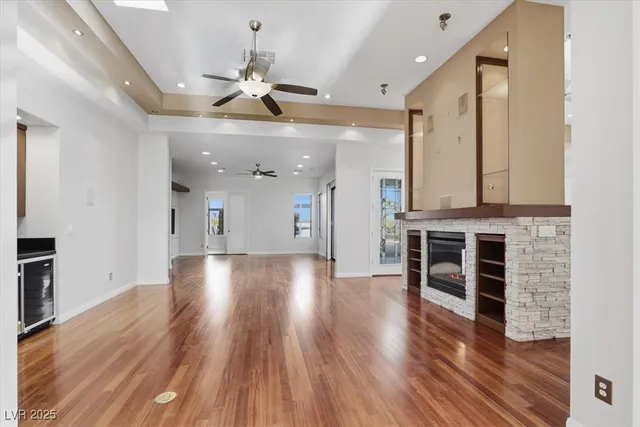 $1,800,000 | 928 Santa Helena Avenue, Henderson, NV 89002