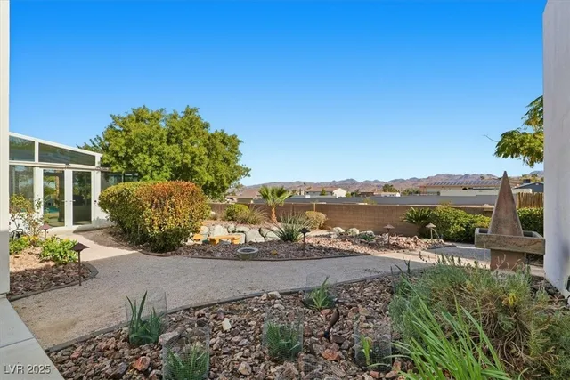 $1,800,000 | 928 Santa Helena Avenue, Henderson, NV 89002