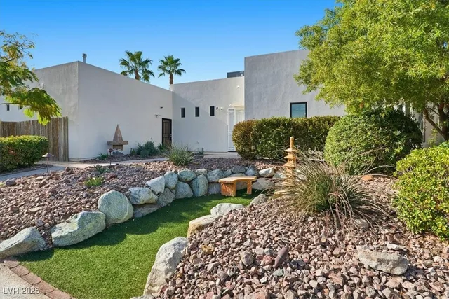 $1,800,000 | 928 Santa Helena Avenue, Henderson, NV 89002