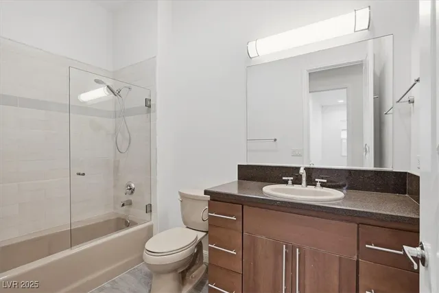 $1,800,000 | 928 Santa Helena Avenue, Henderson, NV 89002