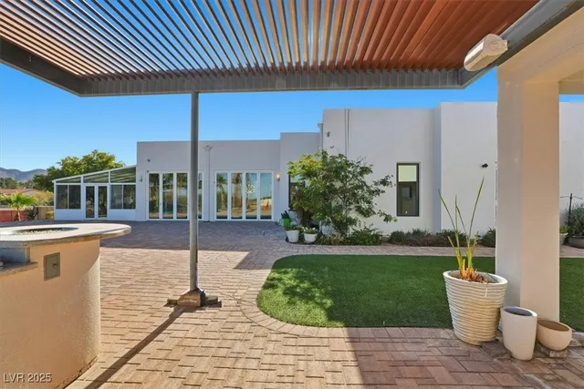 $1,800,000 | 928 Santa Helena Avenue, Henderson, NV 89002