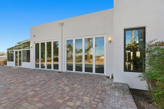 $1,800,000 | 928 Santa Helena Avenue, Henderson, NV 89002