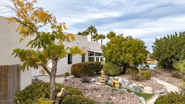 $1,800,000 | 928 Santa Helena Avenue, Henderson, NV 89002