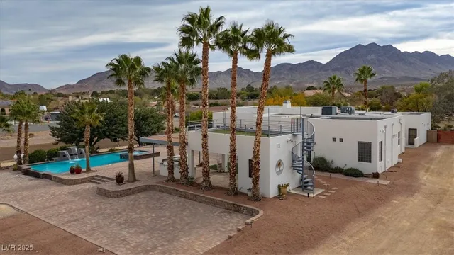 $1,800,000 | 928 Santa Helena Avenue, Henderson, NV 89002