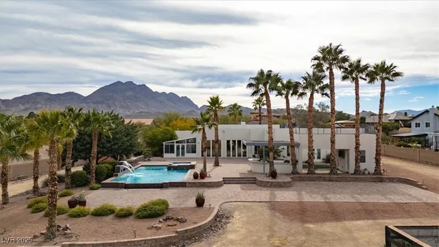 $1,800,000 | 928 Santa Helena Avenue, Henderson, NV 89002