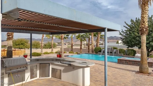 $1,800,000 | 928 Santa Helena Avenue, Henderson, NV 89002