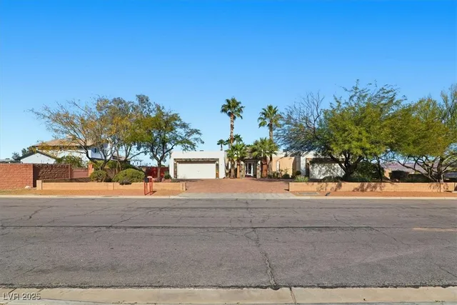 $1,800,000 | 928 Santa Helena Avenue, Henderson, NV 89002