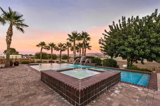 $1,800,000 | 928 Santa Helena Avenue, Henderson, NV 89002