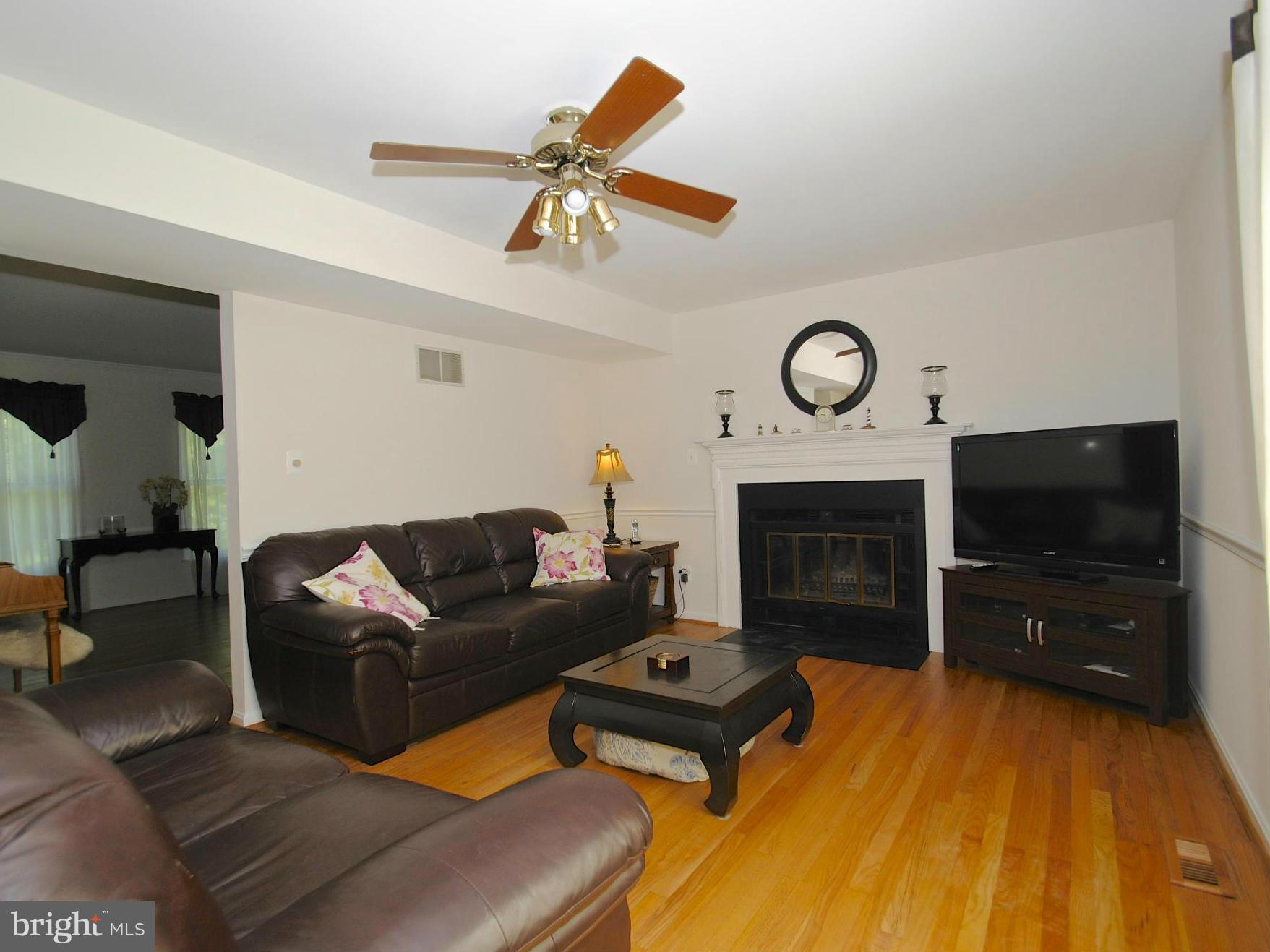 293 Locust Ridge Lane Arnold, MD 21012 - Photo 13 of 30 Family Room