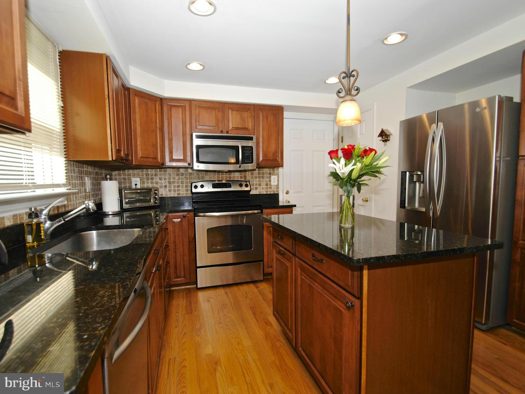 293 Locust Ridge Lane Arnold, MD 21012 - Photo 7 of 30 Kitchen