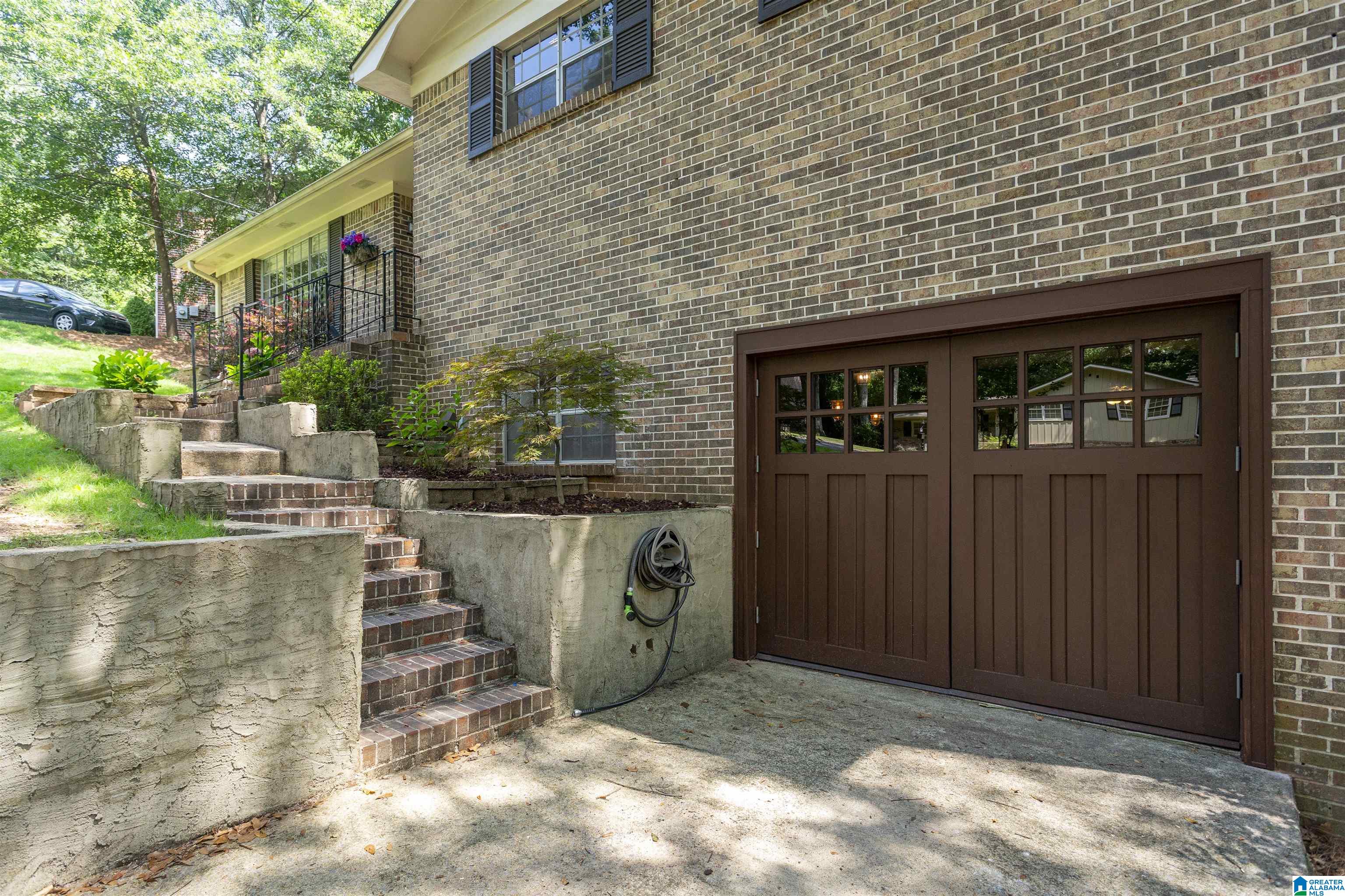 5944 Southcrest Road Birmingham, AL 35213 - Photo 3 of 43