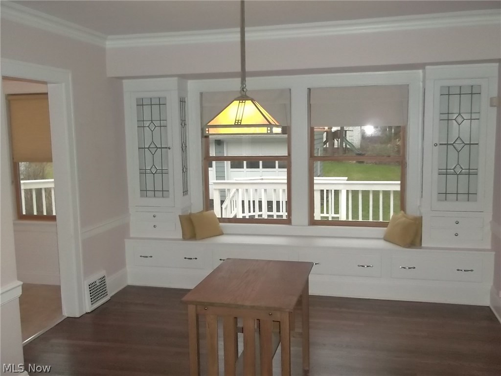 4422 Ardmore Road South Euclid, OH 44121 - Photo 2 of 25