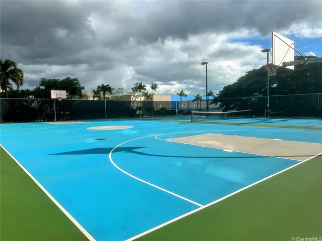 a view of a tennis court