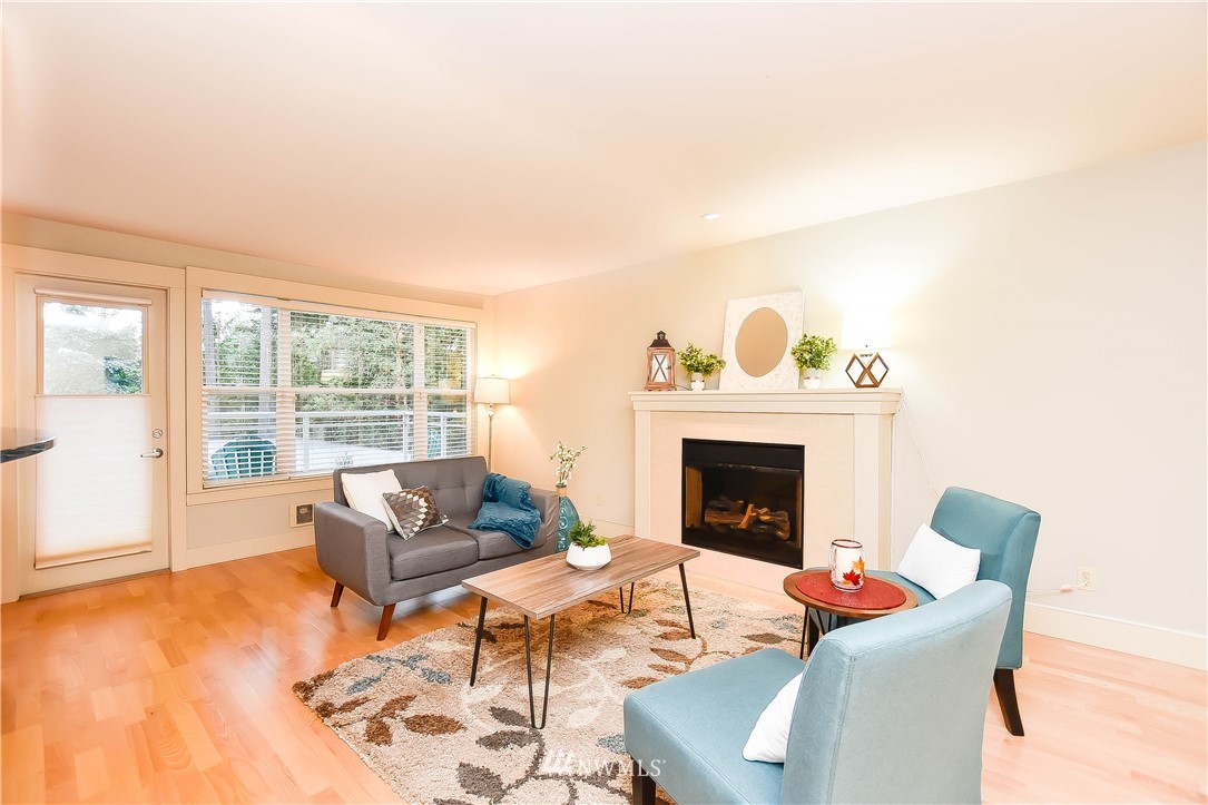 23015 Edmonds Way, Unit A205 Edmonds, WA 98020 - Photo 3 of 25 Gallery Image 3