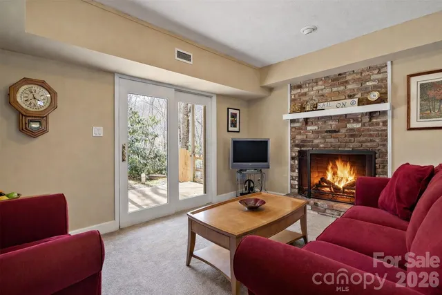 $540,000 | 30 Red Oak Forest Road, Fairview, NC 28730