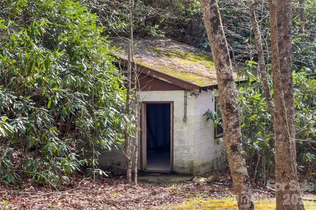 $540,000 | 30 Red Oak Forest Road, Fairview, NC 28730