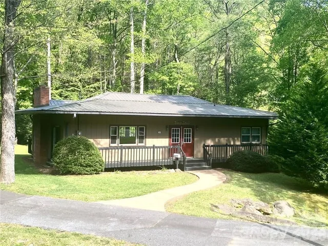 $540,000 | 30 Red Oak Forest Road, Fairview, NC 28730