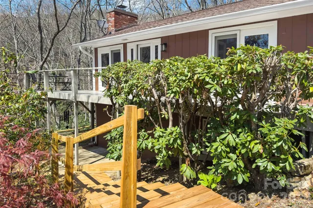 $540,000 | 30 Red Oak Forest Road, Fairview, NC 28730