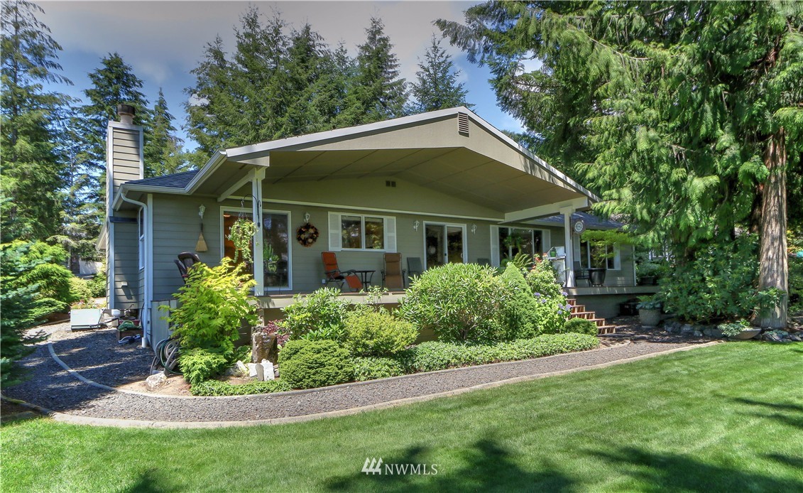 211 East Soderberg Road Allyn, WA 98524 - Photo 2 of 25 Gallery Image 2