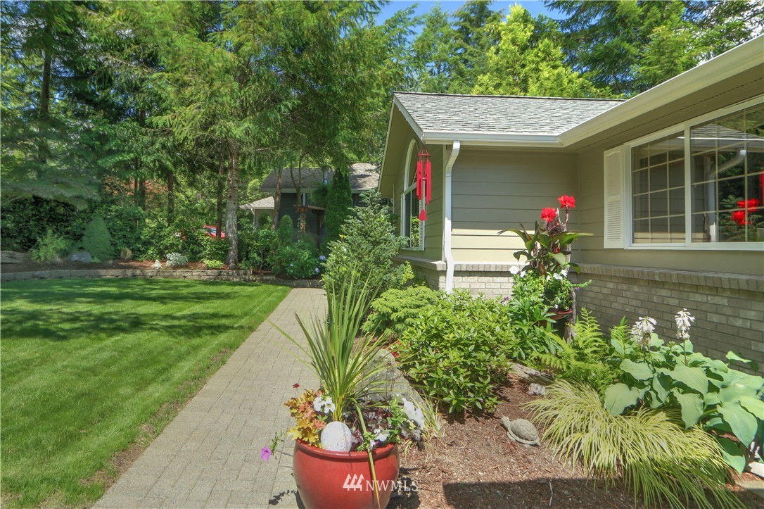 211 East Soderberg Road Allyn, WA 98524 - Photo 17 of 25 Gallery Image 17