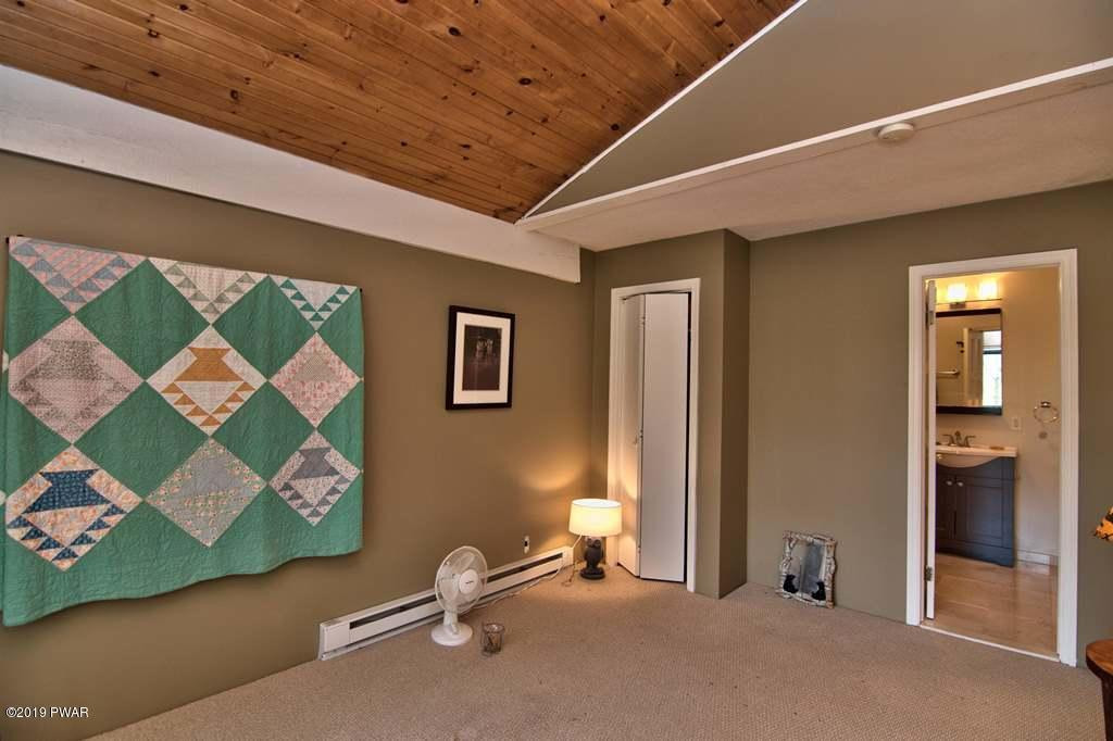 2025 Roamingwood Road Lake Ariel, PA 18436 - Photo 47 of 86