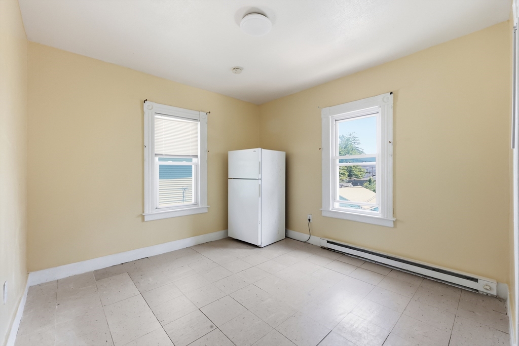 18 Keith Street Springfield, MA 01108 - Photo 23 of 29