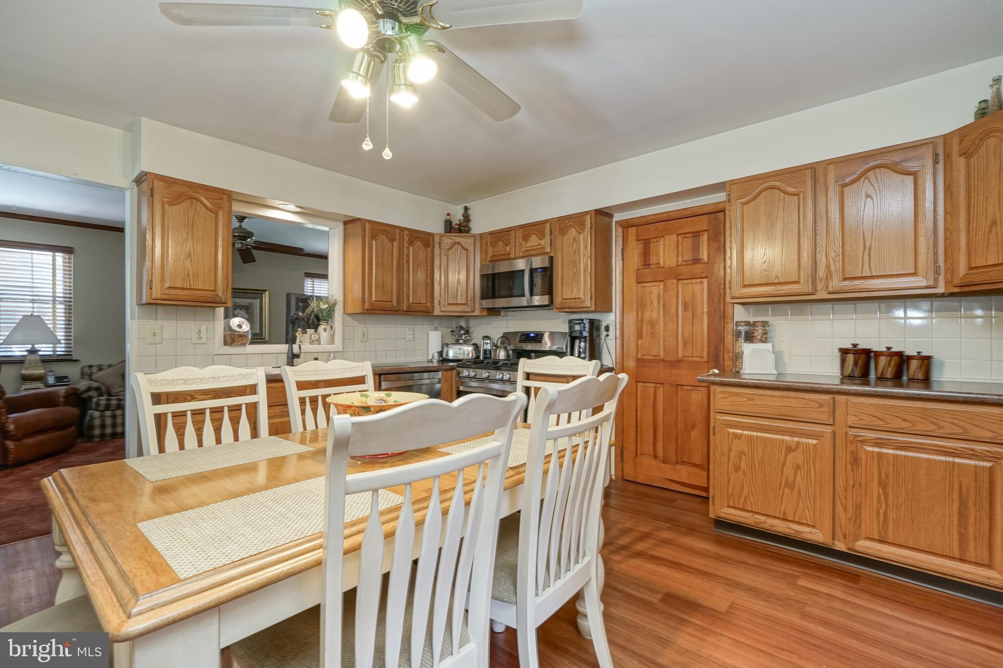 12 Henry Street Riverside, NJ 08075 - Photo 12 of 41 Kitchen