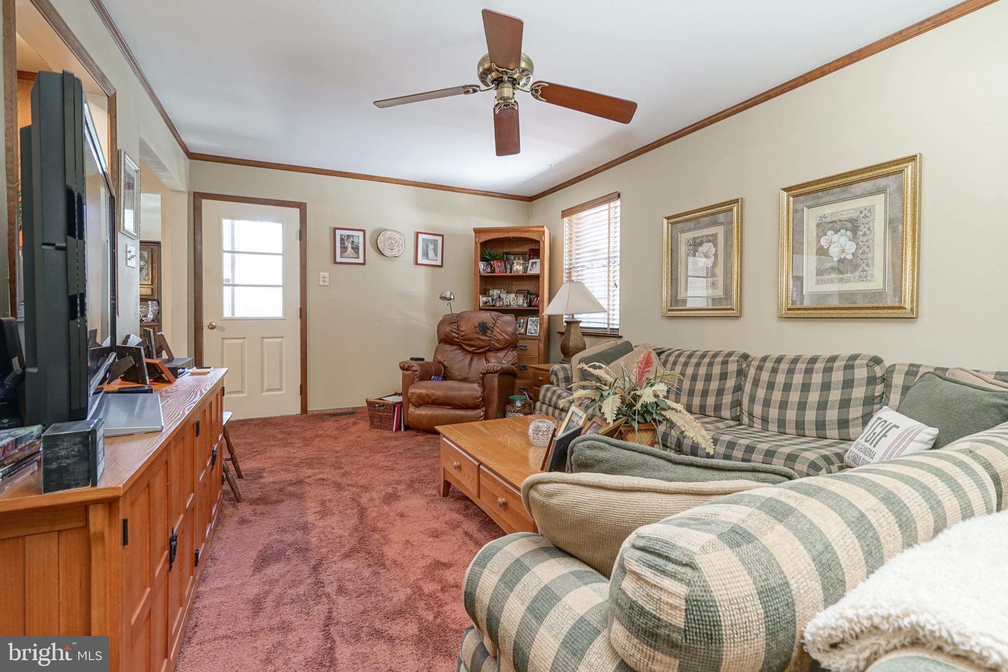 12 Henry Street Riverside, NJ 08075 - Photo 17 of 41 Family Room