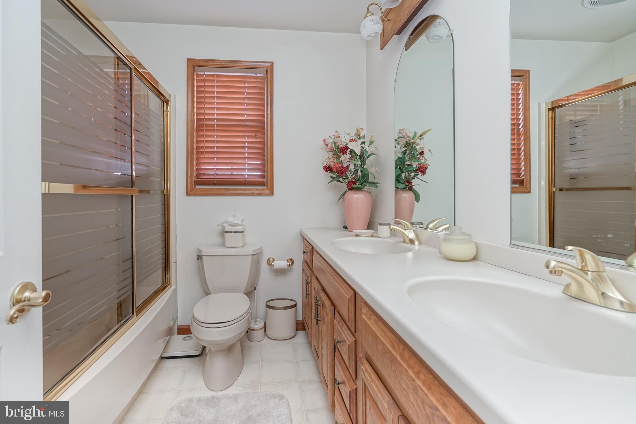 12 Henry Street Riverside, NJ 08075 - Photo 25 of 41 Upgraded Bathroom