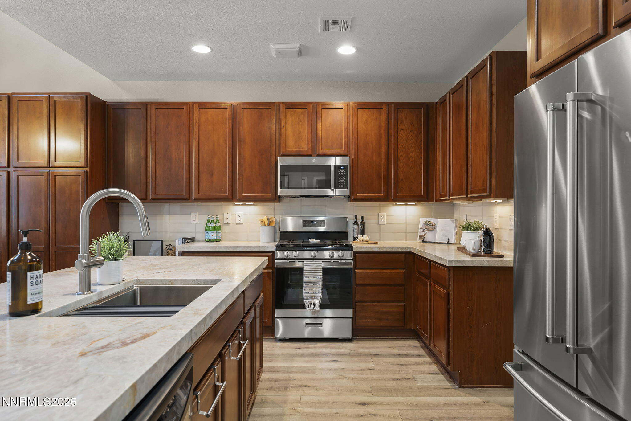 2155 Falling Star Loop Reno, NV 89523 - Photo 16 of 30 16-web-or-mls-_DSC5897