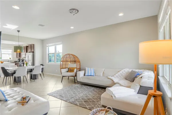 $2,950 | 7245 Half Moon Lake Drive, Winter Garden, FL 34787
