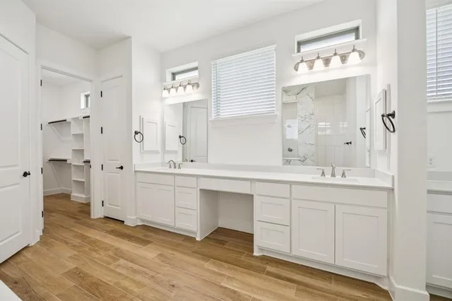 $748,900 | 112 Swan Lake Drive, Waxahachie, TX 75165