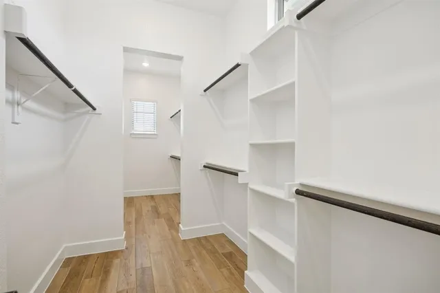 $748,900 | 112 Swan Lake Drive, Waxahachie, TX 75165