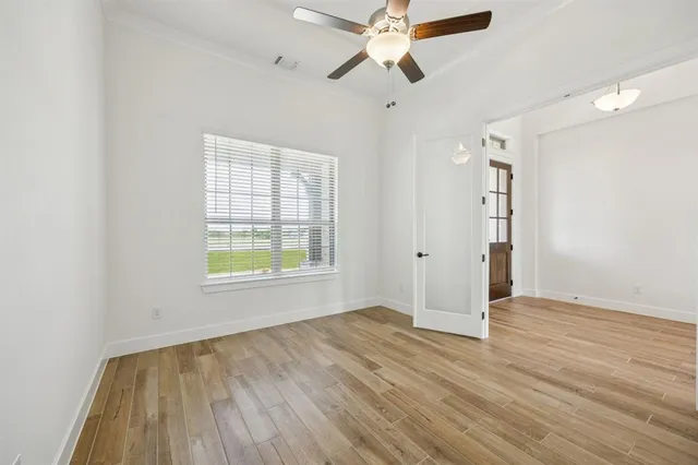 $748,900 | 112 Swan Lake Drive, Waxahachie, TX 75165