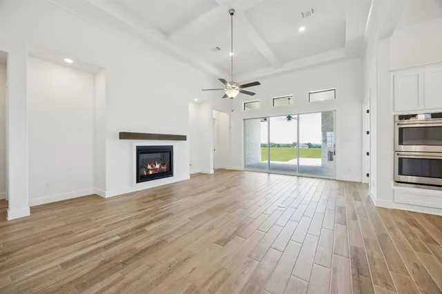 $748,900 | 112 Swan Lake Drive, Waxahachie, TX 75165